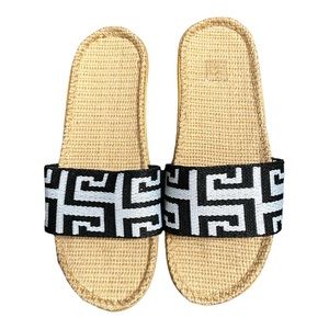 New Womens House Slippers Size 5